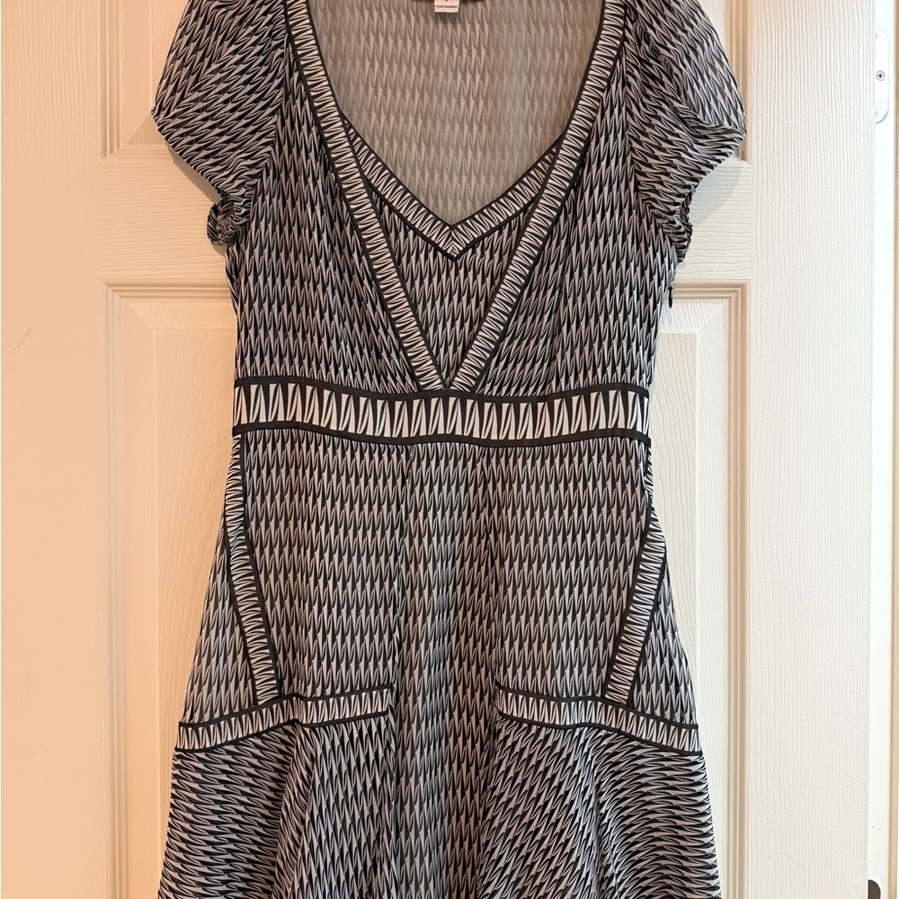 Diane Von Furstenberg Black and White Mini Dress